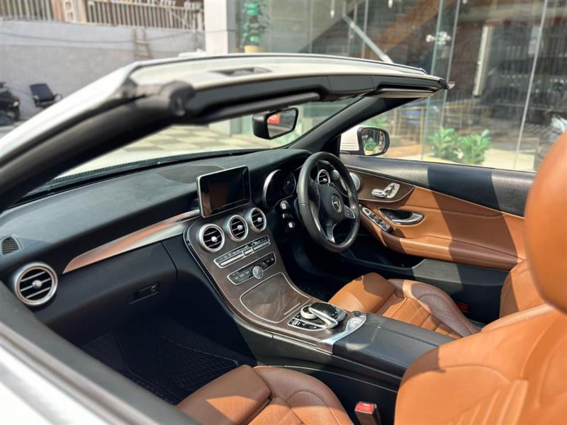 MERCEDES-BENZ C-CLASS C 300 